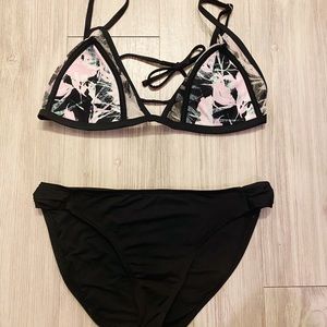 Bikini Black & Floral